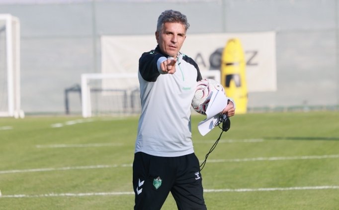 Kenan Ko�ak: 'Oyuncular�m�n y�re�ine sa�l�k'