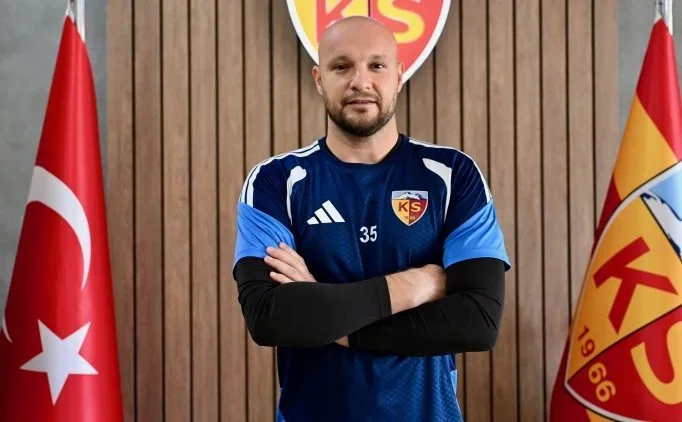 G�khan De�irmenci, Kayserispor kalesine duvar �rd�