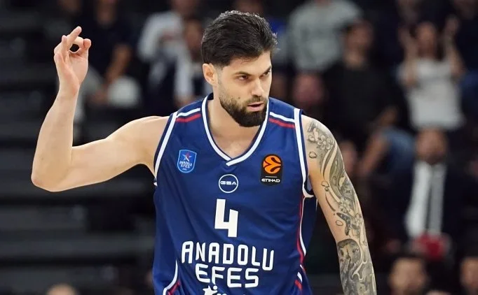 Anadolu Efes, Panathinaikos'u konuk edecek