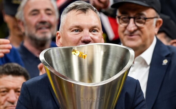 T�rk basketbolu, Avrupa'da 20. kupa pe�inde