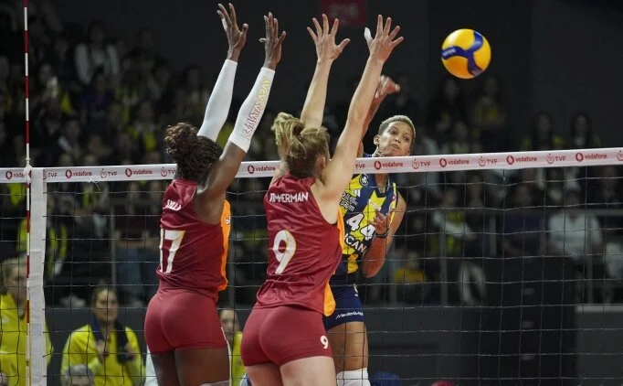 Voleybol Sultanlar Ligi'nde Galatasaray-Fenerbah�e derbisi