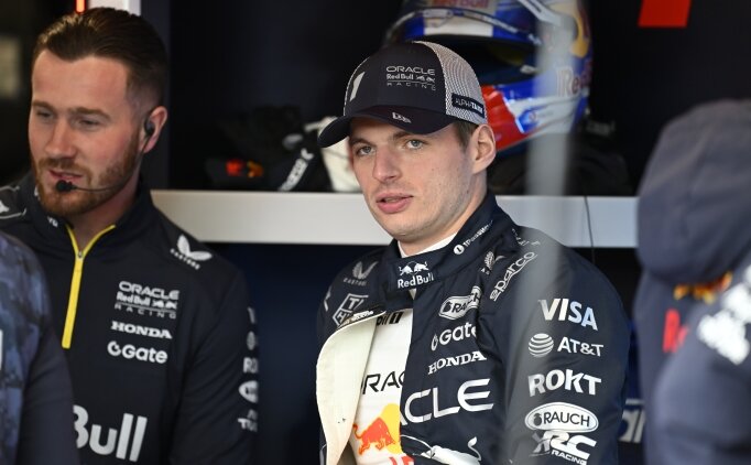 Verstappen, bas�n toplant�s�nda gazeteciyi odadan ��kartt�