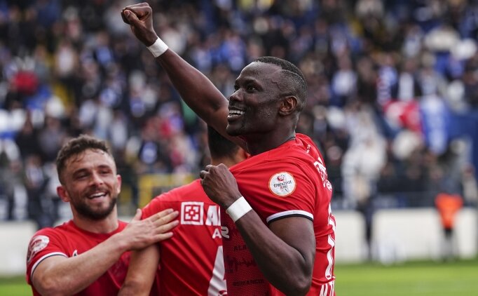 Bursaspor golc�s�n� buldu: Thiam