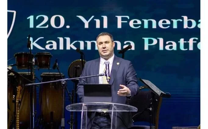 Bar�� G�kt�rk, Fenerbah�e'de 2027 y�l� i�in adayl���n� a��klad�