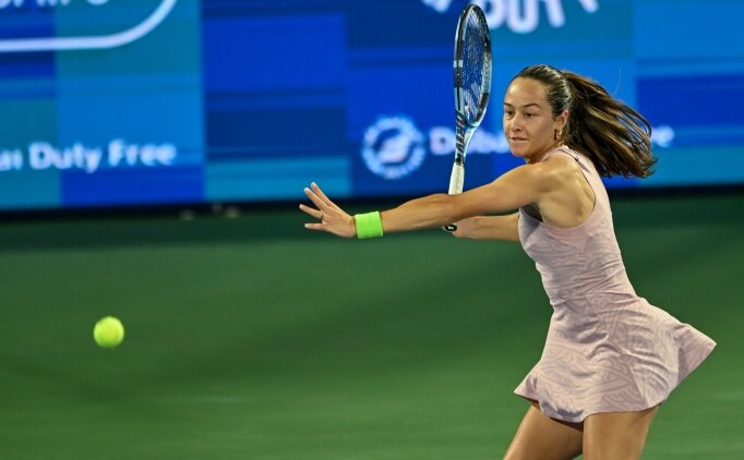 Zeynep S�nmez, Madrid A��k'ta ad�n� 2. tura yazd�rd�