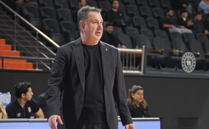 Be�ikta� BOA'da Ayhan Avc� ile yollar ayr�ld�