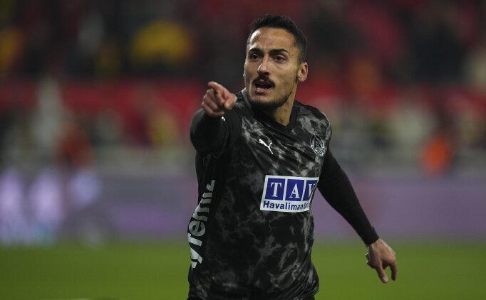 Galatasaray'dan s�rpriz transfer ata��!