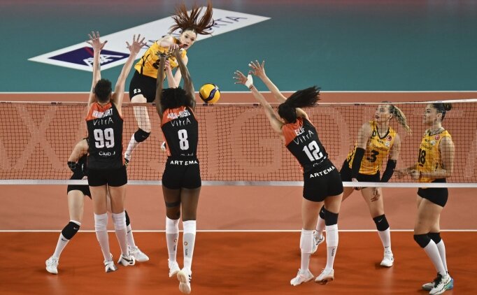 Vak�fBank 7, Eczac�ba�� 2. �ampiyonlar Ligi kupas�n� istiyor