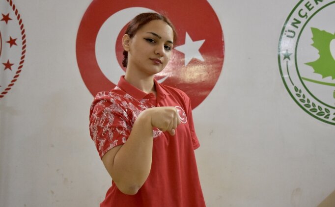 Milli sporcular, D�nya Bilek G�re�i �ampiyonas� i�in g�� depoluyor