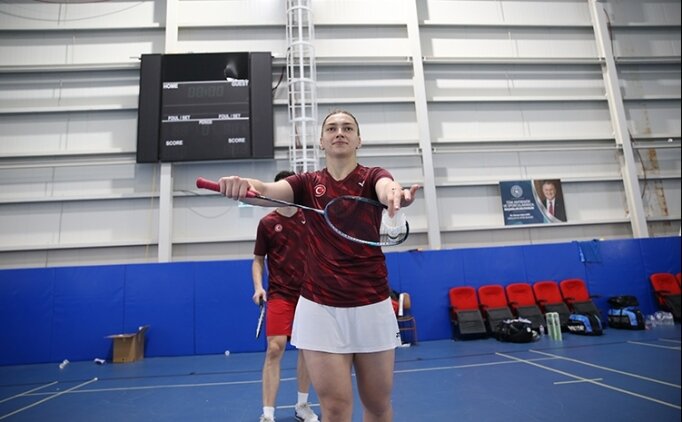 Milli badmintonculardan �talya A��k'ta bronz madalya