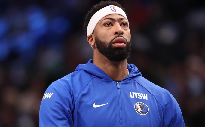 Hawks'�n Young takas�n�n ard�ndan yeni ana hedefi: Anthony Davis