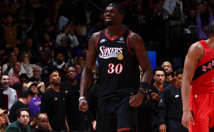 NBA'de Adem Bonal� Philadelphia 76ers, Toronto Raptors'a 116-115 yenildi