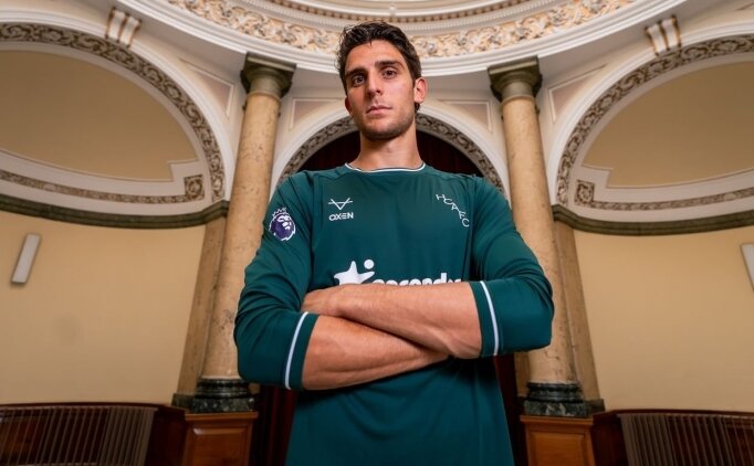 Hull City'den rekor transfer: Tzolakis