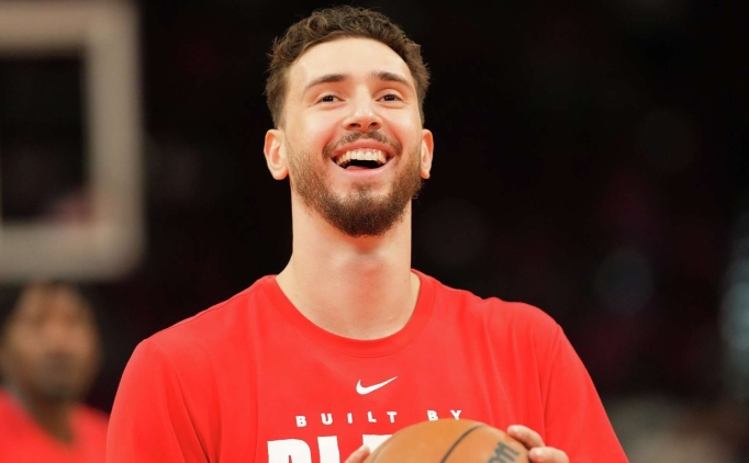 Alperen'den All-Star mesaj�: '�lkemi ve ailemi gururland�rmaya devam edece�im'