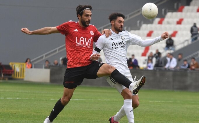 Altay'da yaprak d�k�m� s�r�yor
