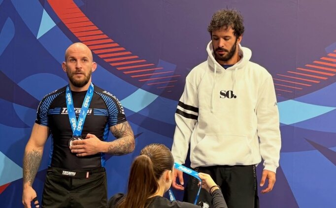 �nl� oyuncu Bar�� Ardu�'tan jiu-jitsuda alt�n madalya