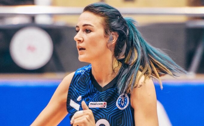Ayd�n voleybolda Meryem Boz'la anla�t�