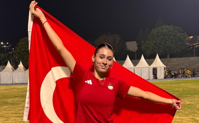 Aysel �nder Kad�nlar G�n�'nde tarih yazd�