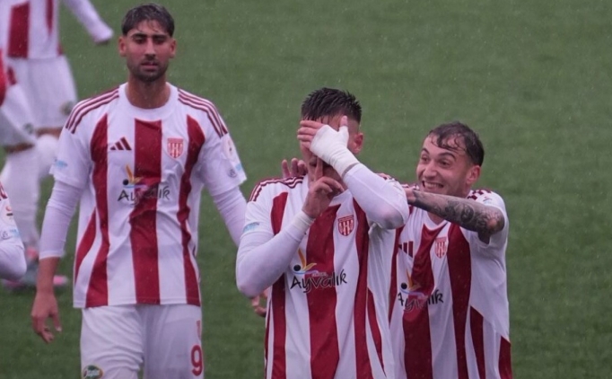 Ayval�kg�c� seriyi 8 ma�a ��kard�