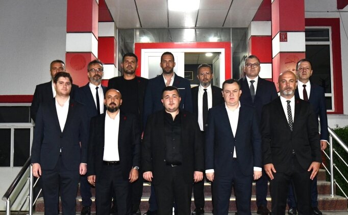 Bal�kesirspor'da yeni d�nem ba�lad�!