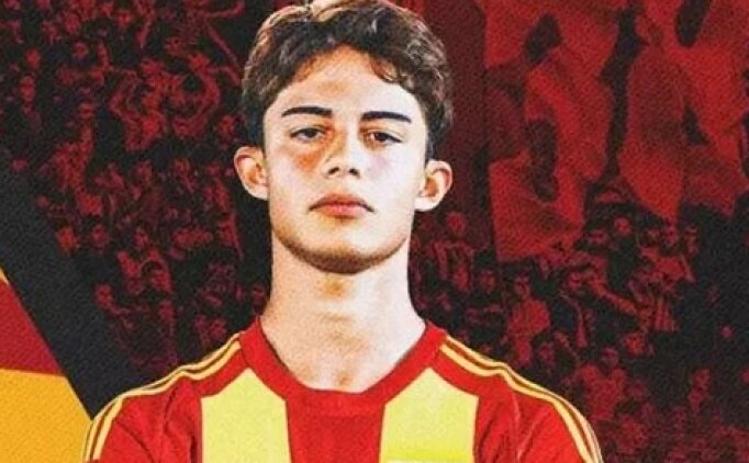 Kayserispor'un gen� oyuncusu Kayra'ya milli davet