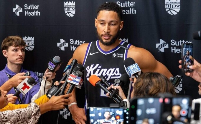 Simmons: 'Basketbolu sevmedi�imi s�ylemek sa�mal�k'