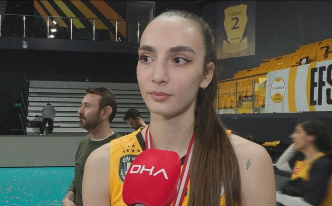 �zden: ''Kupay� kald�rd���m�z i�in inan�lmaz mutluyum''