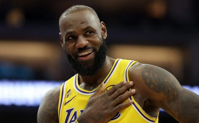 LeBron, Jeanie Buss iddialar� i�in: 'Umurumda de�il'