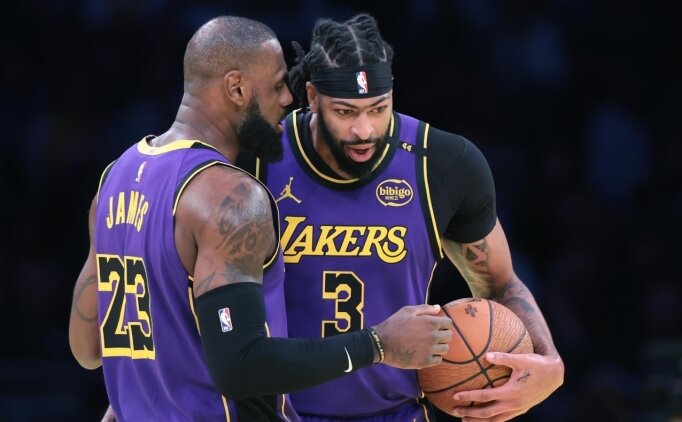 Warriors, Anthony Davis gelmeden LeBron'u alamayaca��na inan�yor
