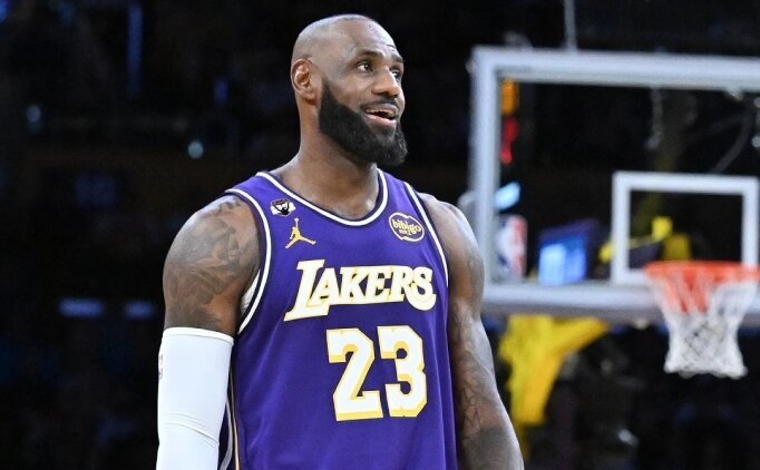 LeBron ile ESPN, 'The Last Dance' benzeri belgesel i�in anla�maya yak�n
