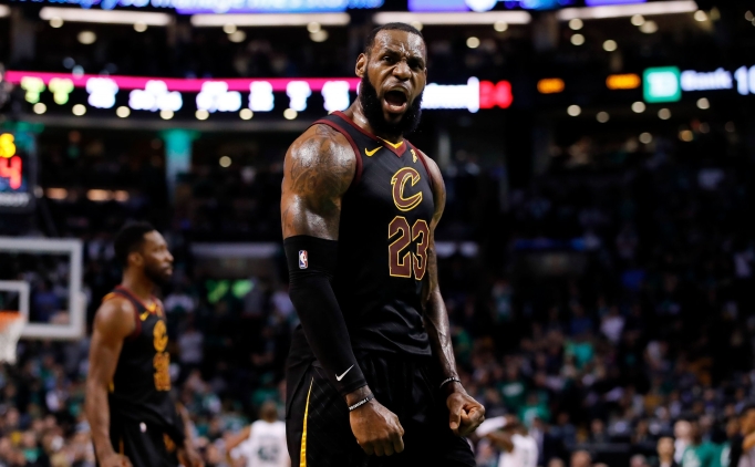 Cavaliers, LeBron James'i son kez kadrosunda g�rmeye a��k
