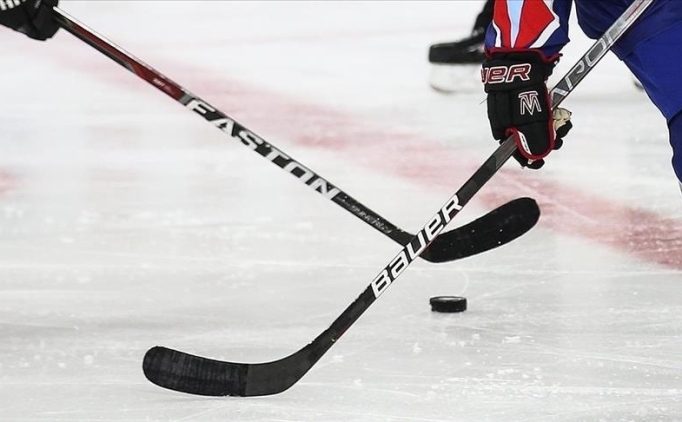 18 Ya� Alt� Kad�n Buz Hokeyi Milli Tak�m�, D�nya �ampiyonas�'nda piste ��kacak