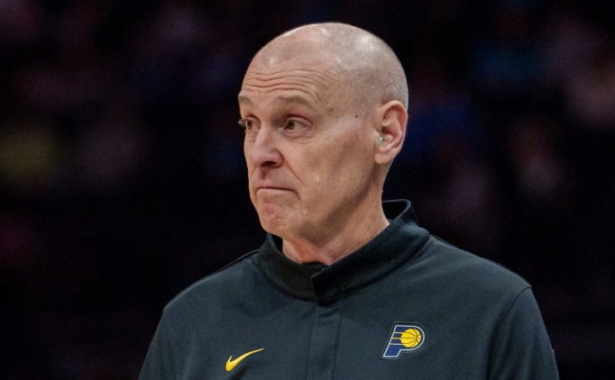 Rick Carlisle kariyerinde 1.000 galibiyete ula�t�!