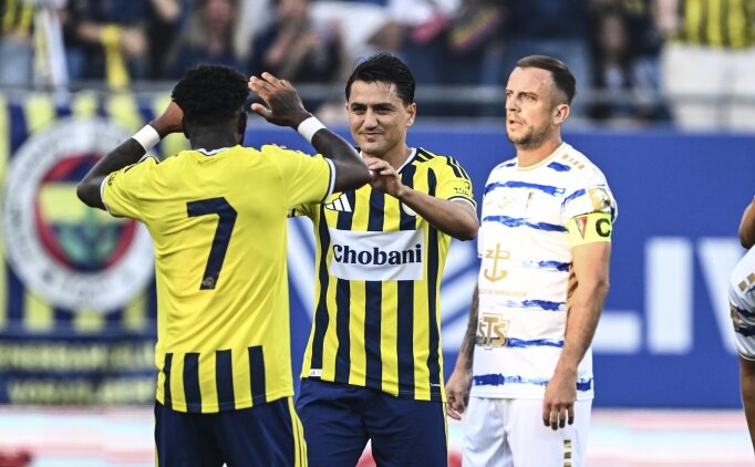 Cengiz �nder, �orum'a imza att�