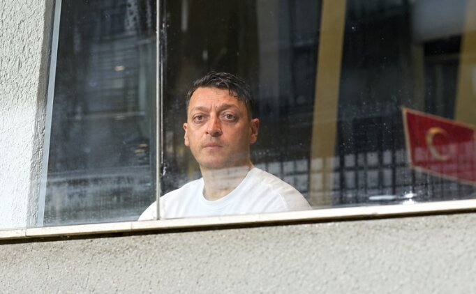 1. Lig'de Mesut �zil s�rprizi
