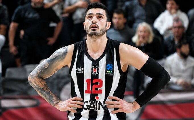 Canberk Ku�: 'Fenerbah�e'nin salonunda e�ime sald�r�ld�'