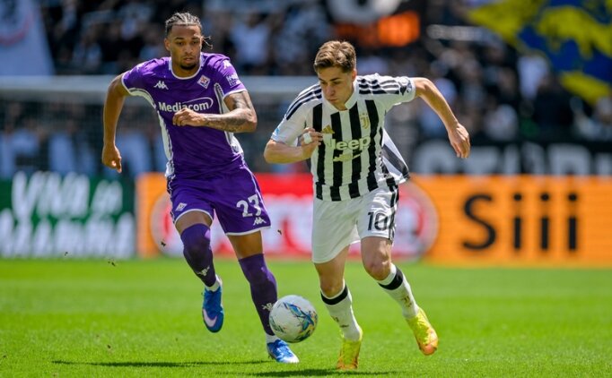 Juventus, �ampiyonlar Ligi umutlar�n� son haftaya b�rakt�