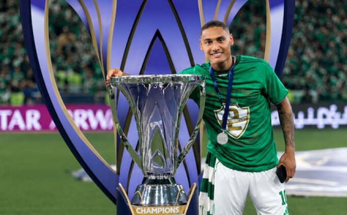 Galatasaray'da g�ndem yine Enzo Millot