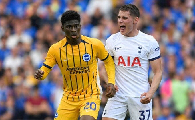 Manchester United'dan �ifte transfer hamlesi