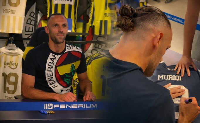 Vedat Muric'e taraftardan b�y�k ilgi!