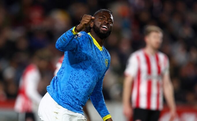 Trabzonspor'a yeni golc�: Tolu Arokodare