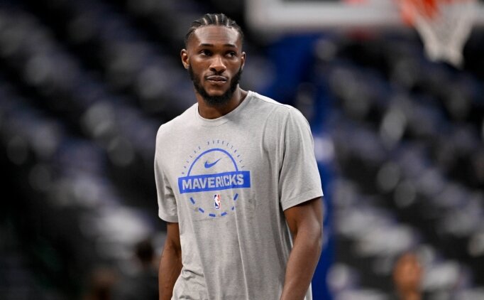 Mavericks, Knicks'in teklifini kar��lad�; Cisse tak�mda kald�