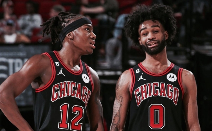 Coby White ve Ayo Dosunmu, takas g�r��melerinin merkezinde