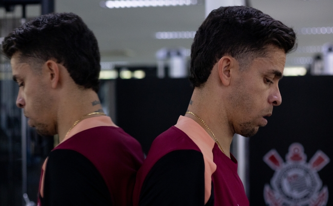 Be�ikta�'tan ayr�lan Paulista, yeni tak�m�na imzay� att�