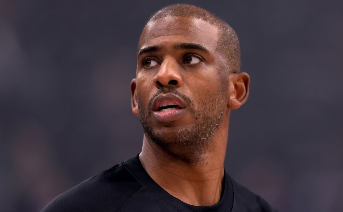 Chris Paul Raptors'a takasland�, serbest b�rak�lmas� bekleniyor