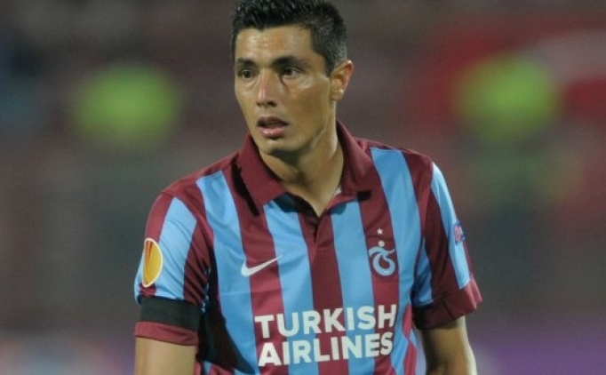 Paraguayl� golc� Cardozo, derbi i�in Trabzon'da