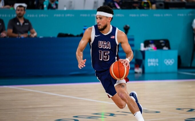 Devin Booker, babas�n�n an�s�na forma numaras�n� 15 ile de�i�tirdi