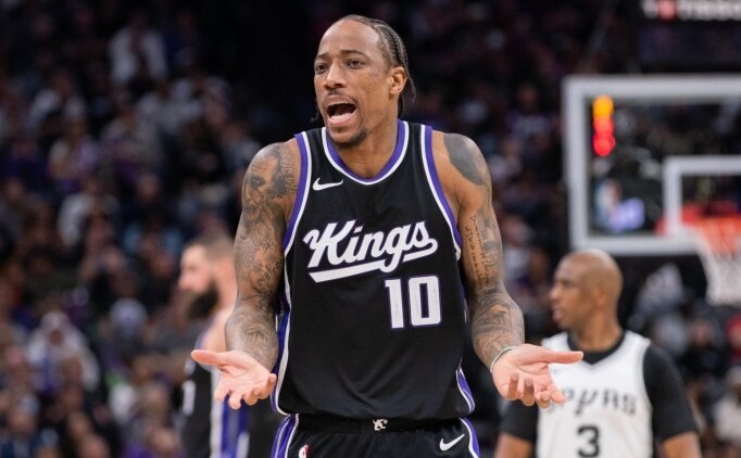 Kings, DeMar DeRozan ile yollar�n� ay�rmaya haz�r