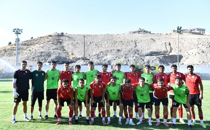 Malatya'da tek profesyonel futbol tak�m� kald�