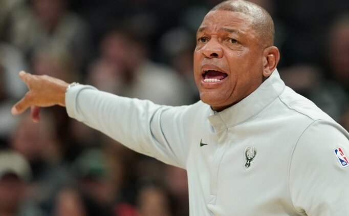 Bucks, Doc Rivers ile yollar�n� ay�rabilir